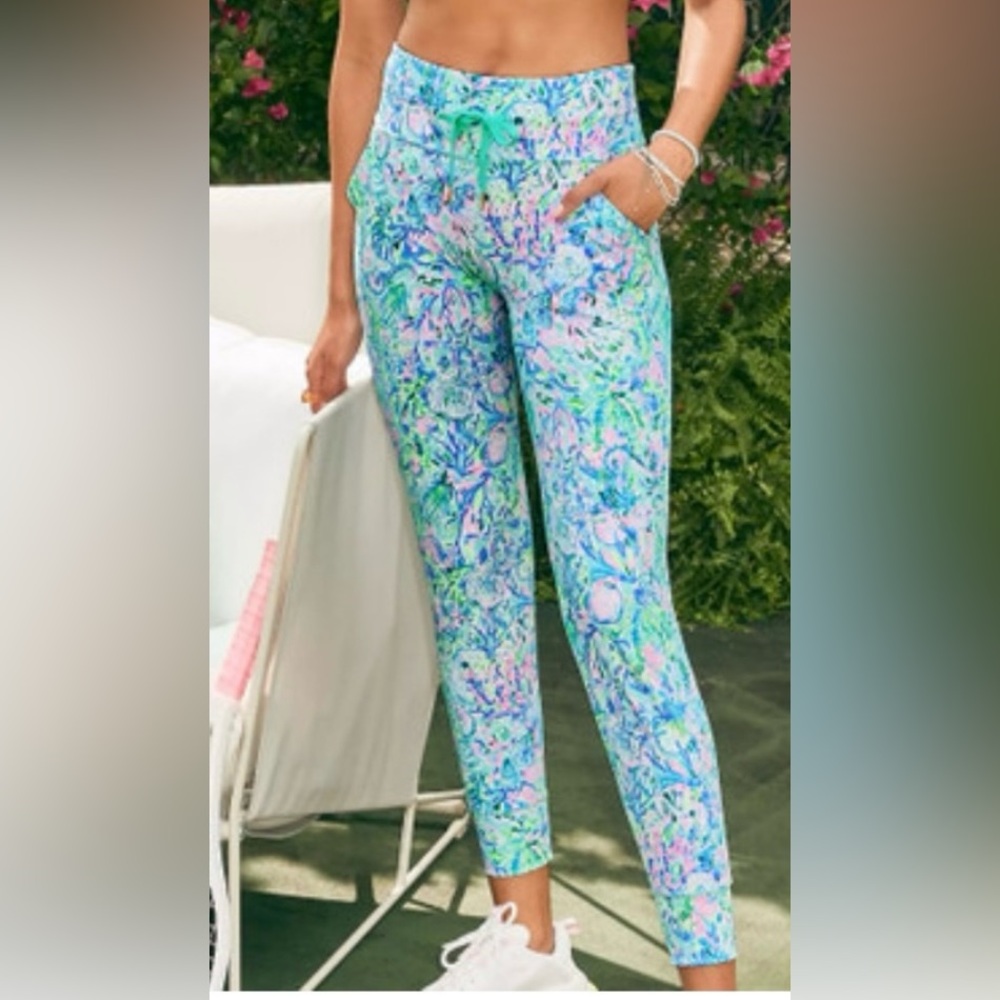 Lilly Pulitzer Size S Mid Rise Jogger Up Surf Blue Soleil It On Me Luxletic